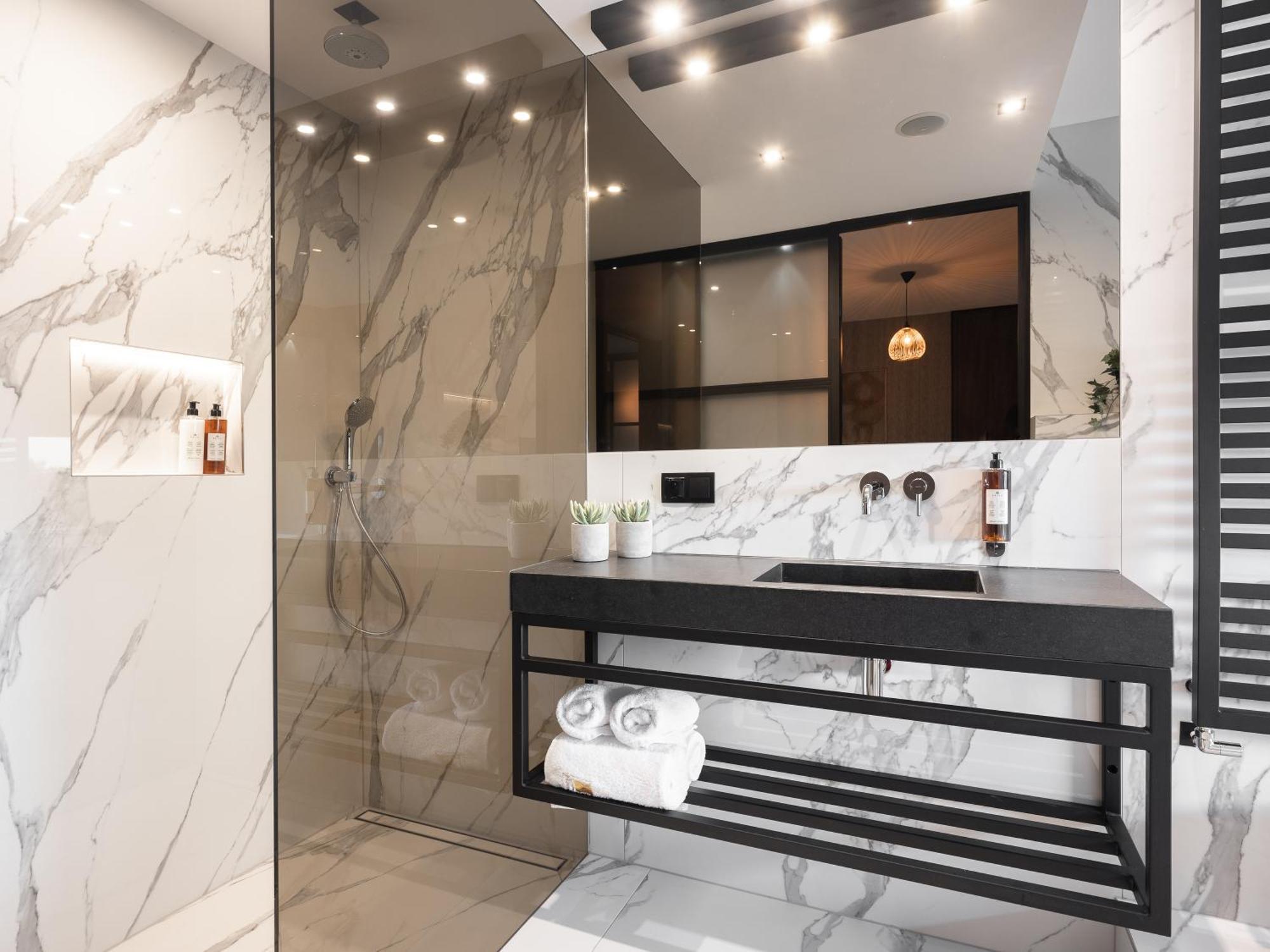Art Penthouse With Jacuzzi - Krakow Center Appartement Buitenkant foto