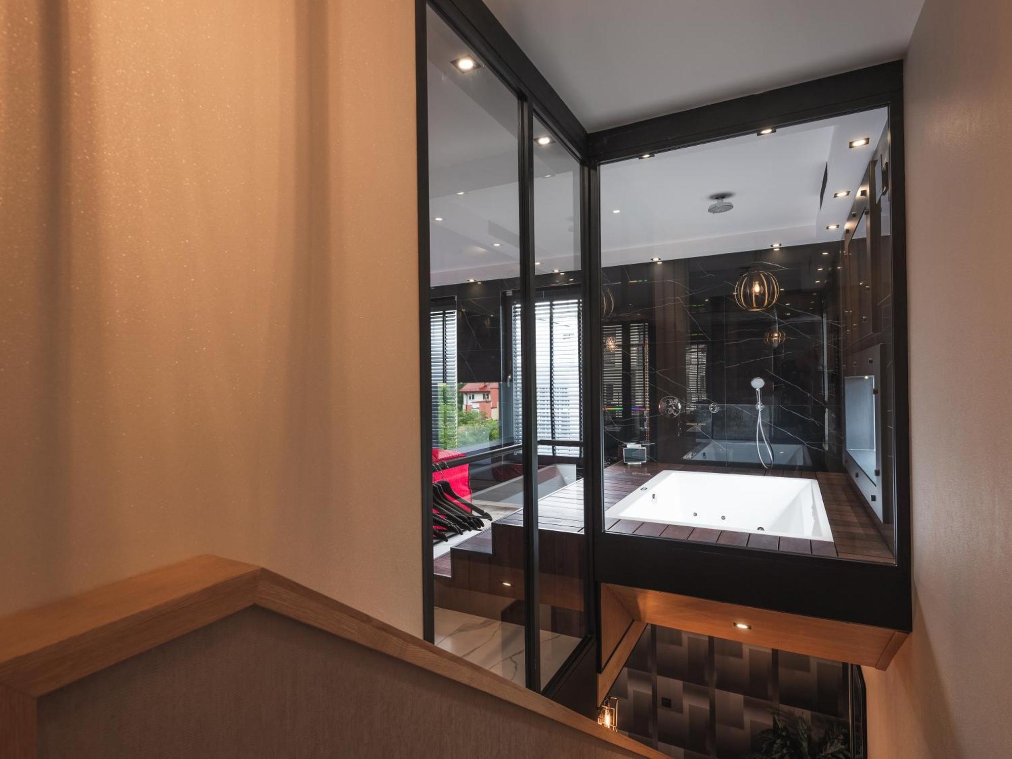 Art Penthouse With Jacuzzi - Krakow Center Appartement Kamer foto